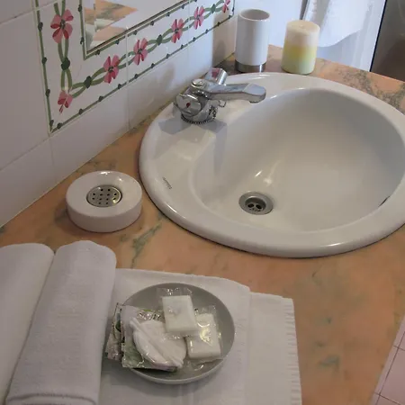 Oda ve Kahvaltı Quinta Buganvilias