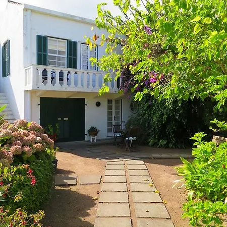Quinta Buganvilias B&B 2*